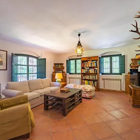 Villa Cortijo Cantarranas - *