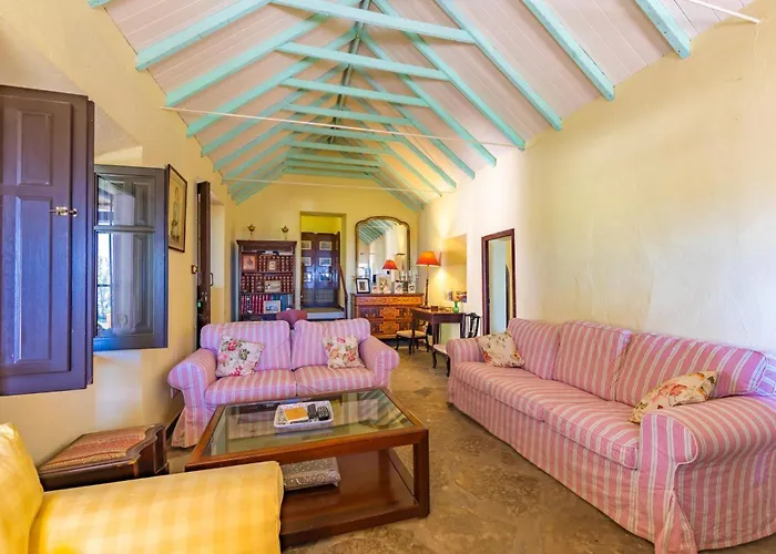 Cortijo Cantarranas - *